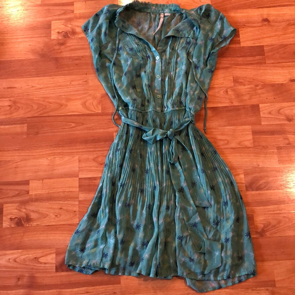 Lauren Conrad size 6 summer dress
